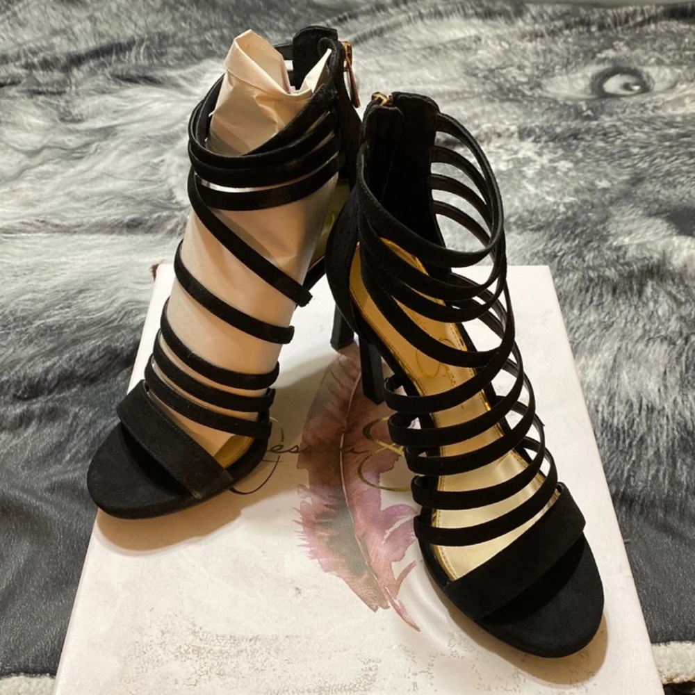 JESSICA Simpson black heels